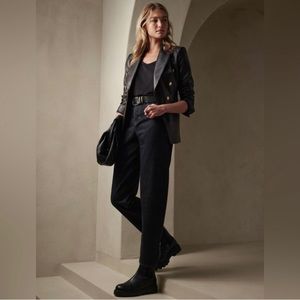 BANANA REPUBLIC ULTRA HIGH-RISE BLACK WASHED JEANS SIZE 28L